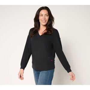 SUNNYLiFE Women's Top Plus Sz 1X Comfy V-Neck Embroidered Black A717411